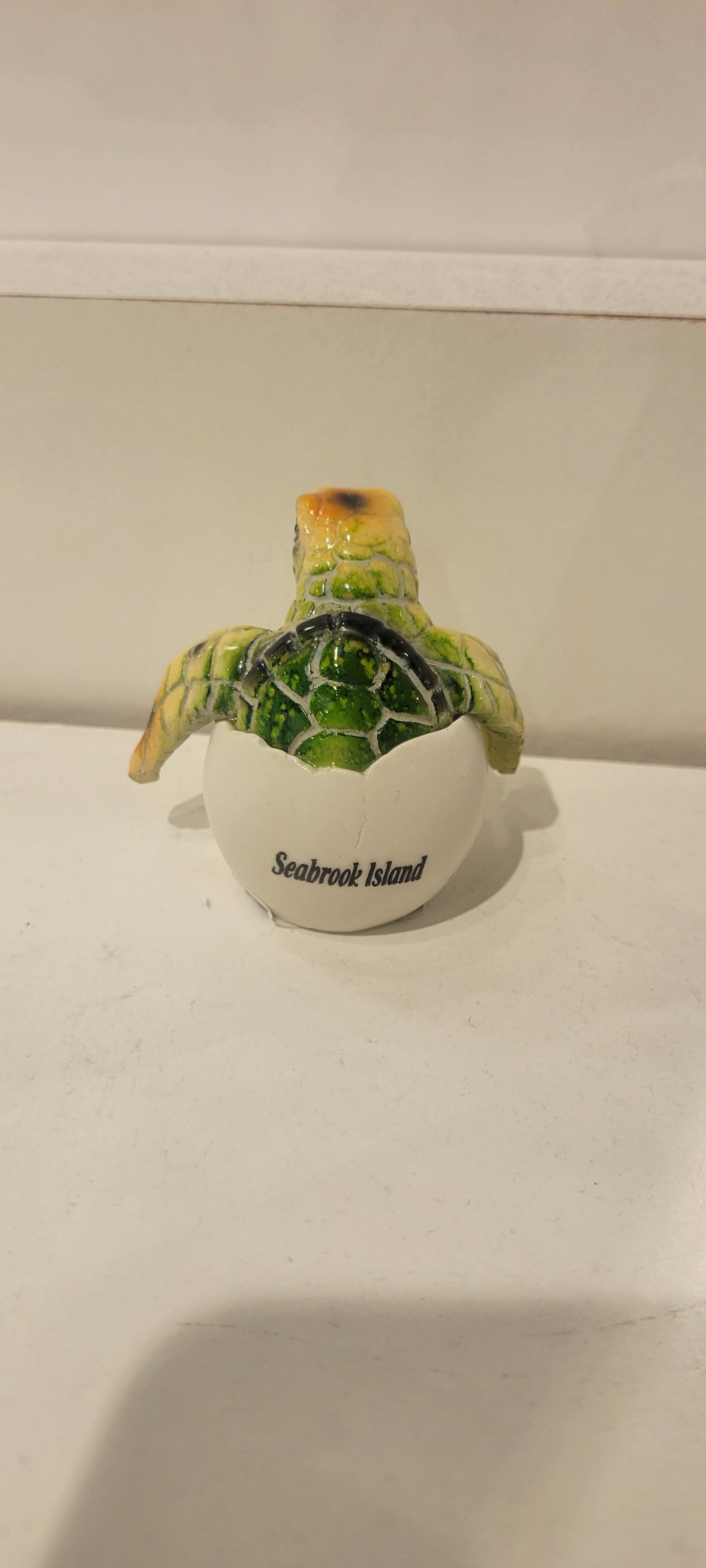 SI Turtle Baby Hatchling Figure