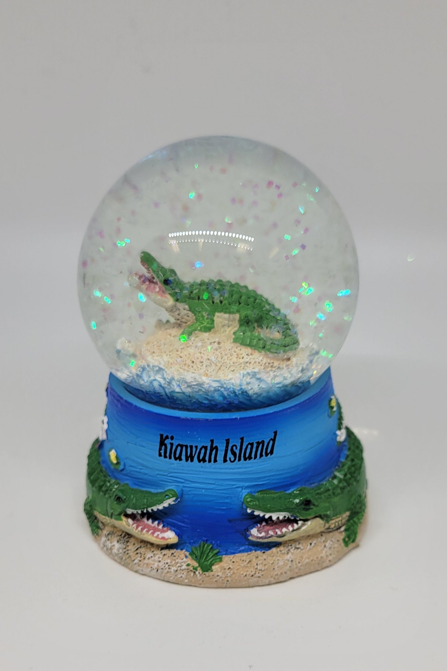 KI Gator Scene Snowglobe