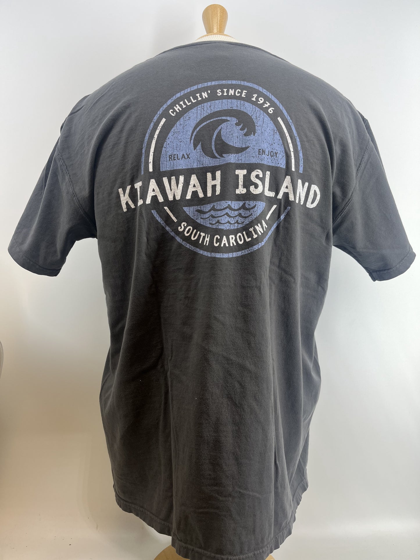 KI Unisex SS Tee - Chillin w/ Wave