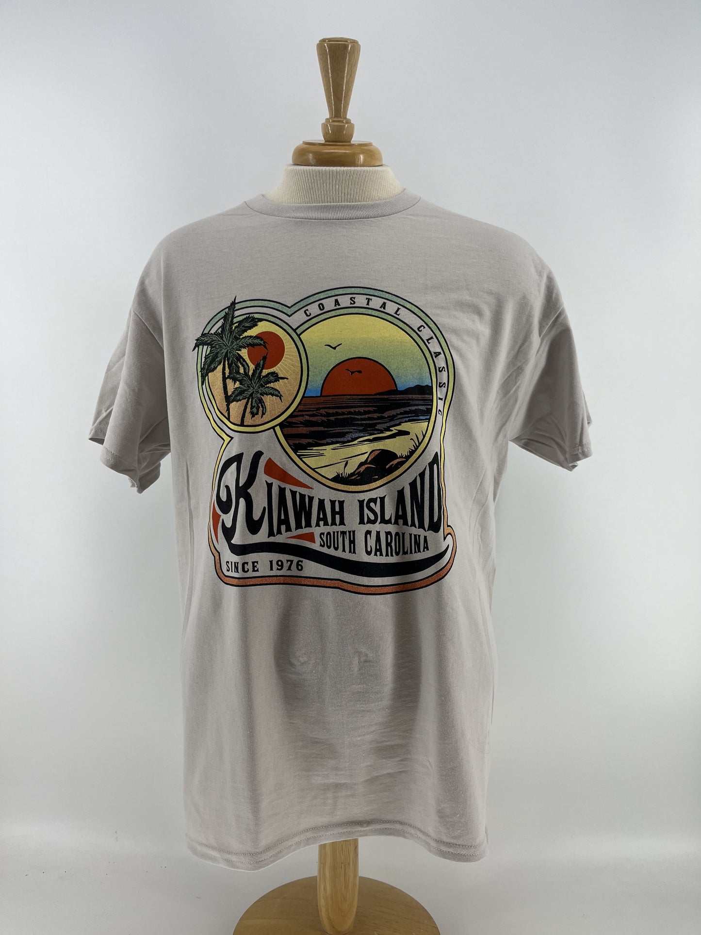 KI Essential Tee - Clipped Palms/Beach