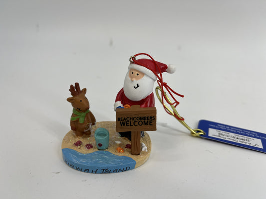 KI Santa Beachcombing with Friend