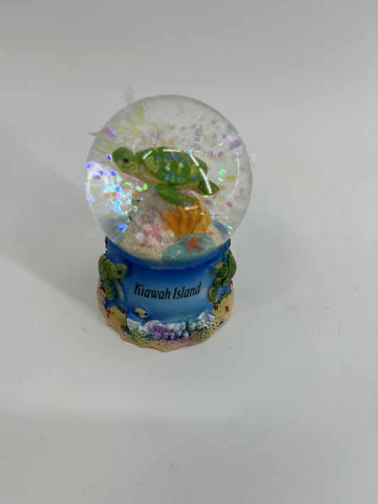 KI Sea Turtle Scene Snowglobe